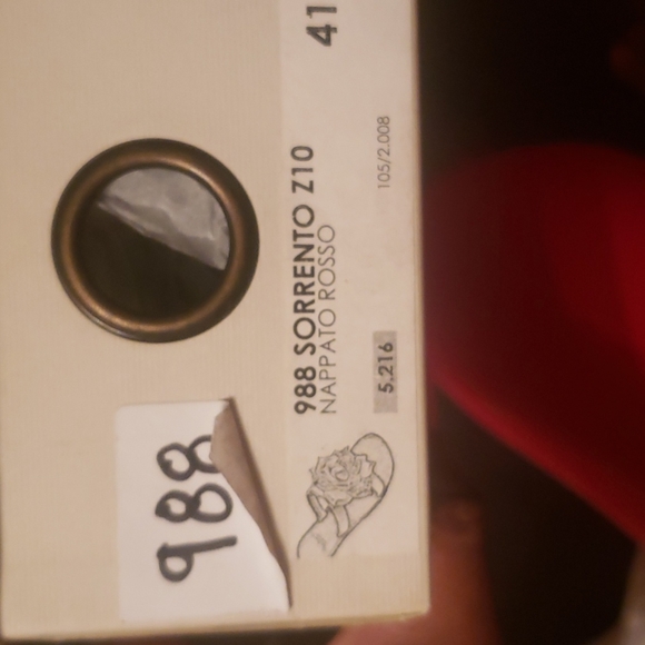 Sandals - Picture 8 of 8